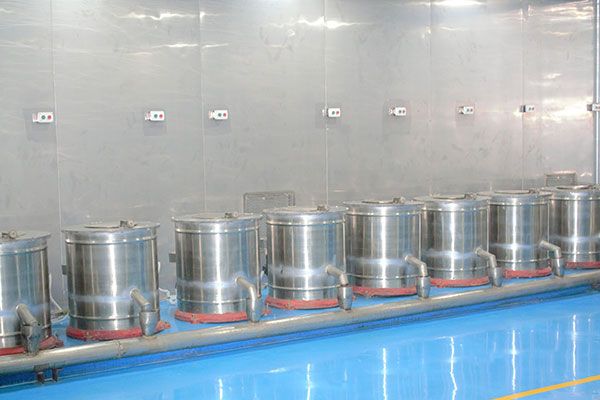 Refrigeration and crystallisation unit